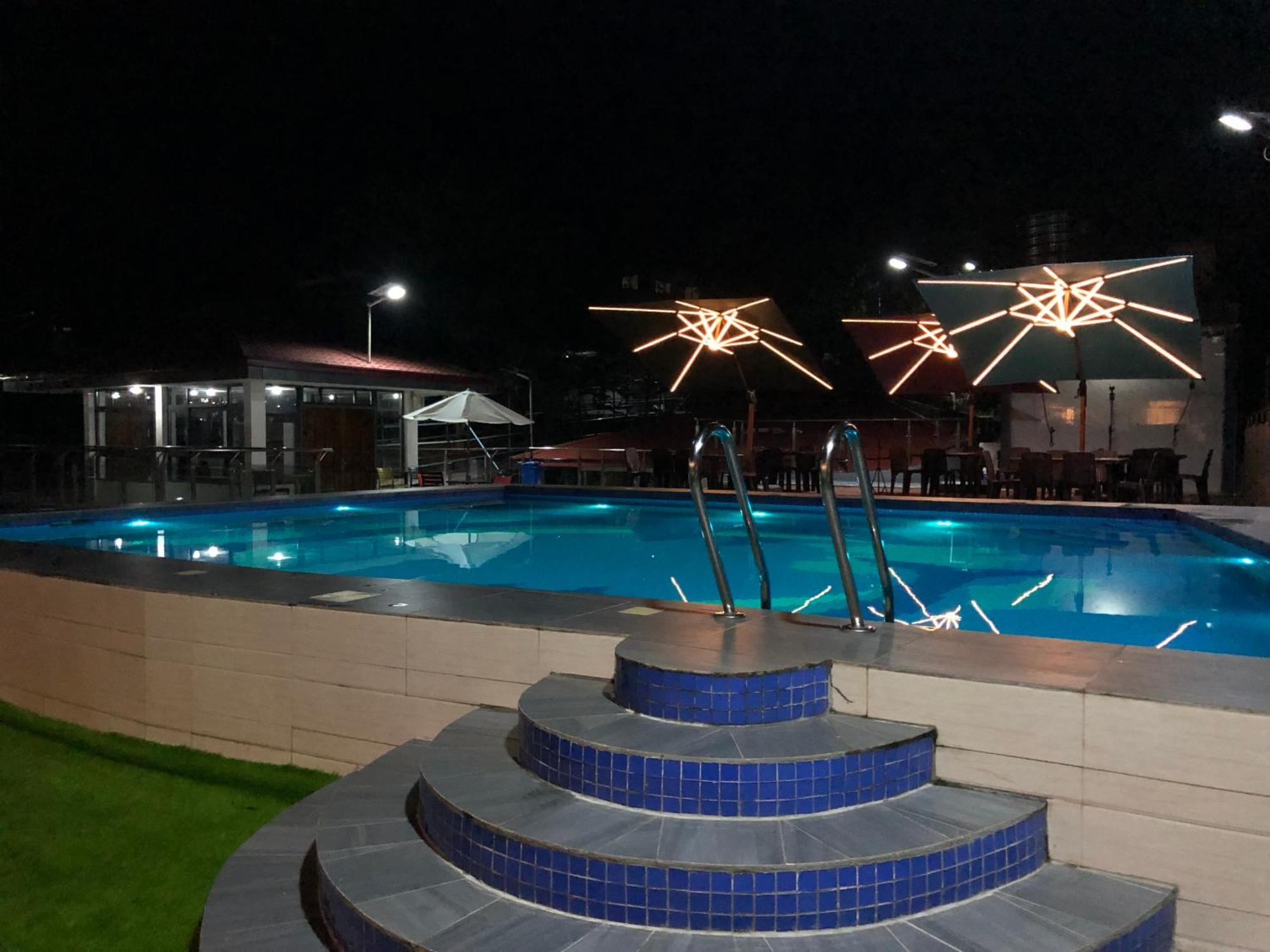 Sky Garden Hotel Coron Luaran gambar