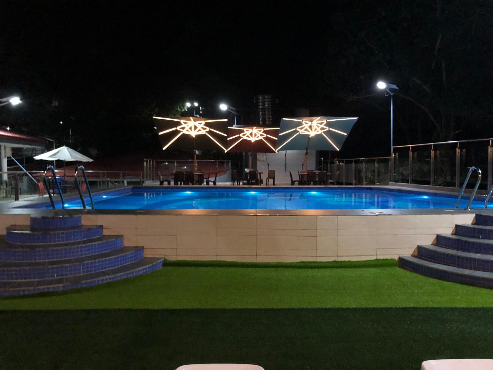 Sky Garden Hotel Coron Luaran gambar